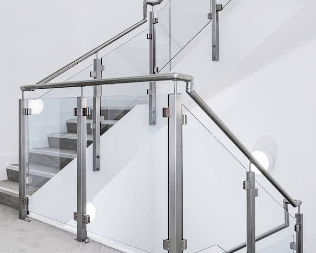 Stainless Railings (Silver)